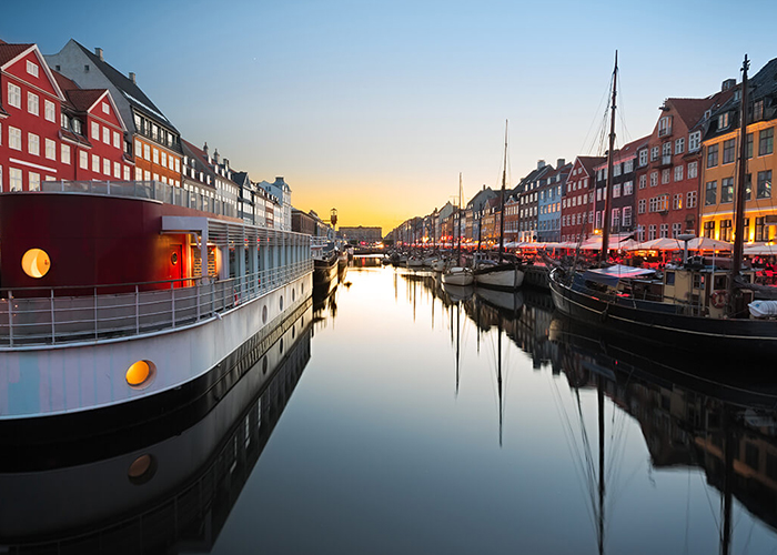 Frank Fischbach/Shutterstock.com | Nyhavn in Kopenhagen