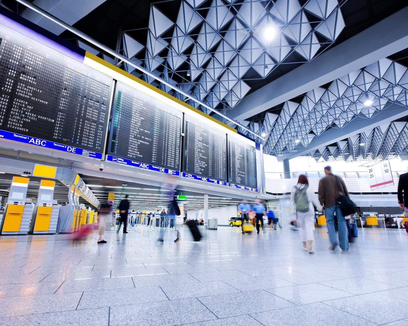 Flughafen Düsseldorf Wie Viel Früher Da Sein www.kayak.de