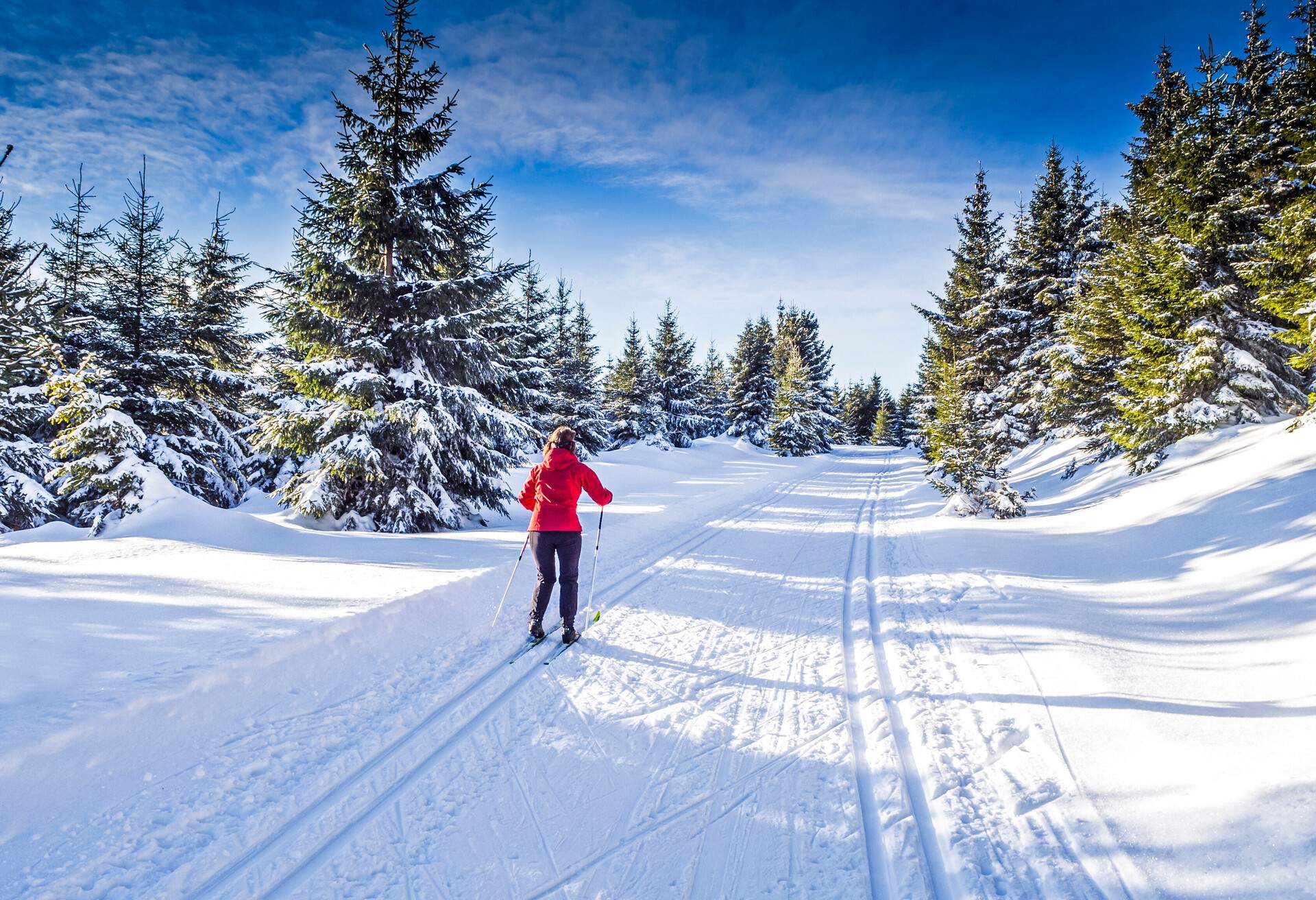 DEST_GERMANY_THURINGIA_OBERHOF_THEME_SKI_GettyImages-755763033