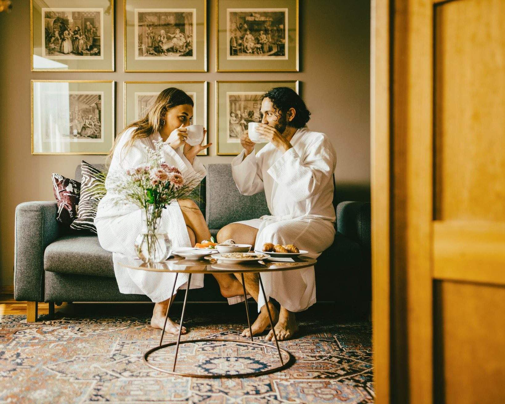 Ab Wieviel Jahren Darf Man Alleine In Ein Hotel Einchecken Ab wann darf man alleine in ein Hotel? Tipps 2025 | KAYAK