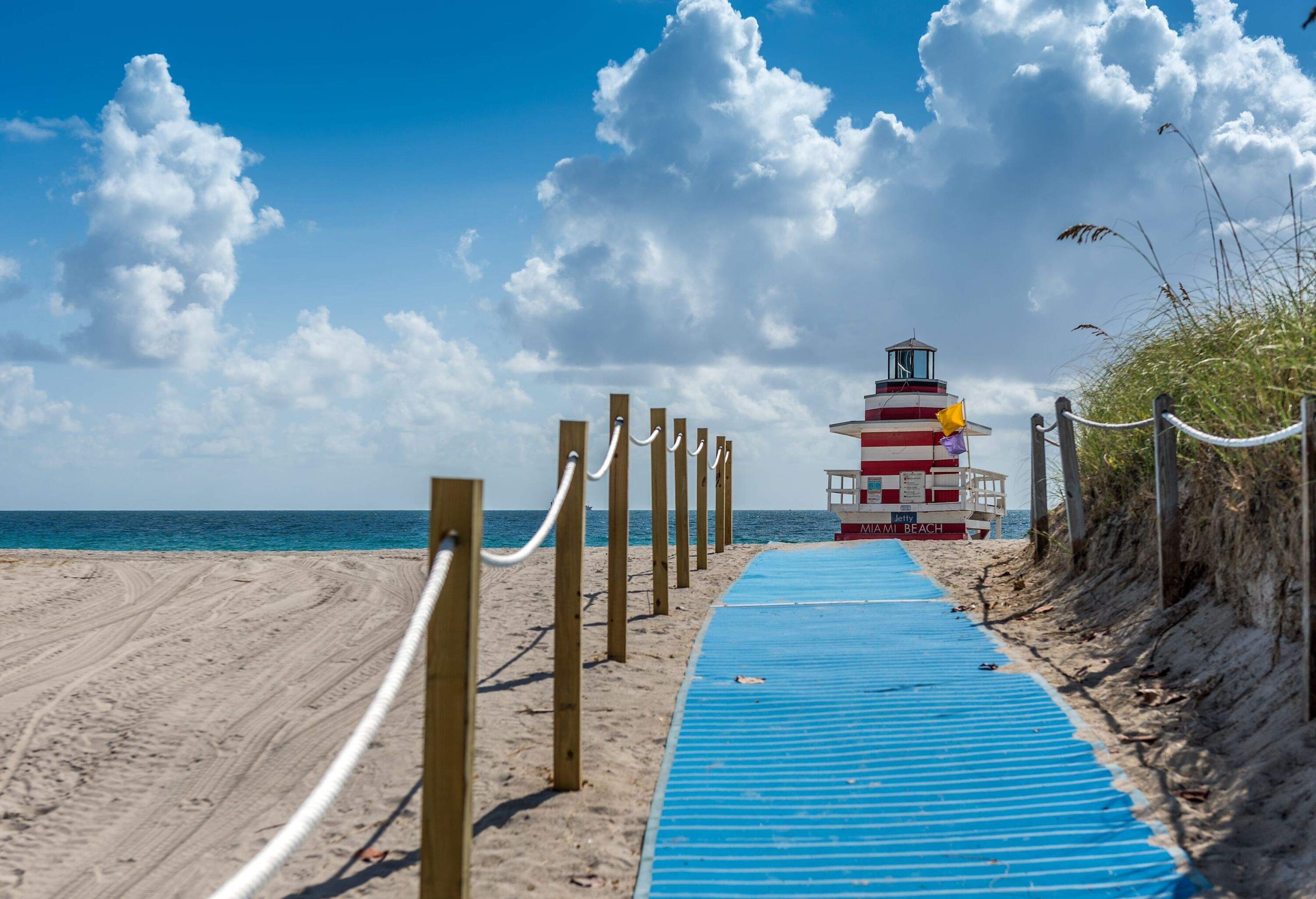Cute lifeguard hut on a sunny morning by Miami Beach.
