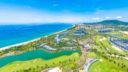 Hotels in Lingshui