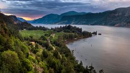 Hotels in Hood River
