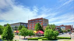 Hotels in Grand Forks