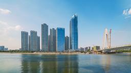 Finde günstige Flüge von Düsseldorf nach Wuhan