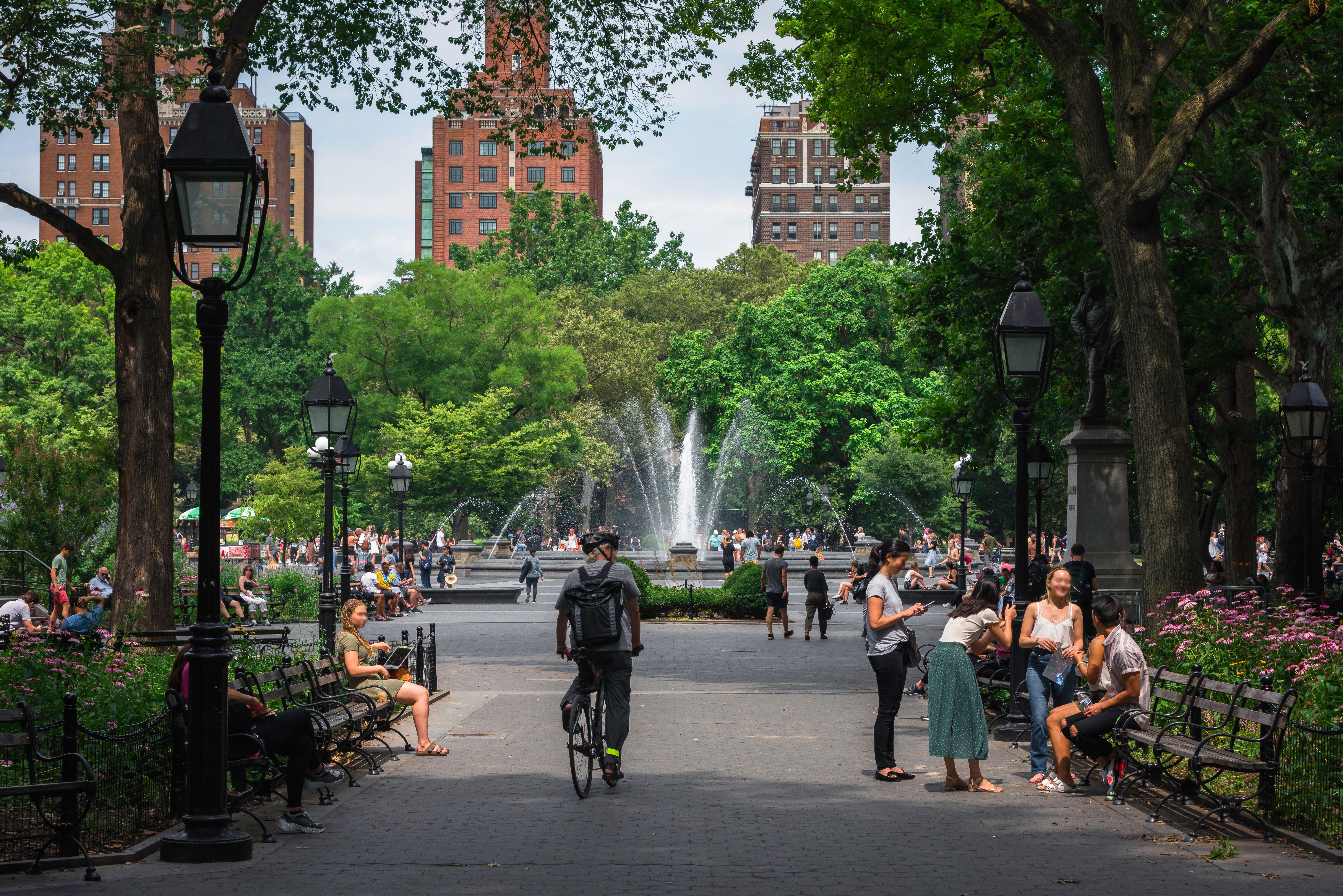 Finde g&uuml;nstige Fl&uuml;ge von D&uuml;sseldorf nach New York