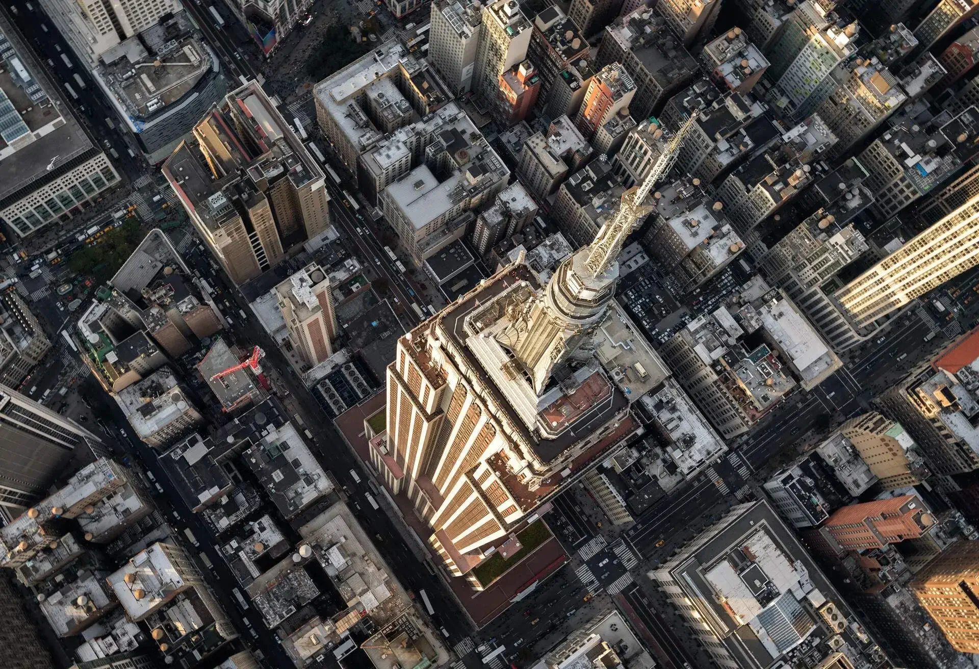 dest_usa_new_york_nyc_empire-state-building_gettyimages-626591042_universal_within-usage-period_91568.jpg