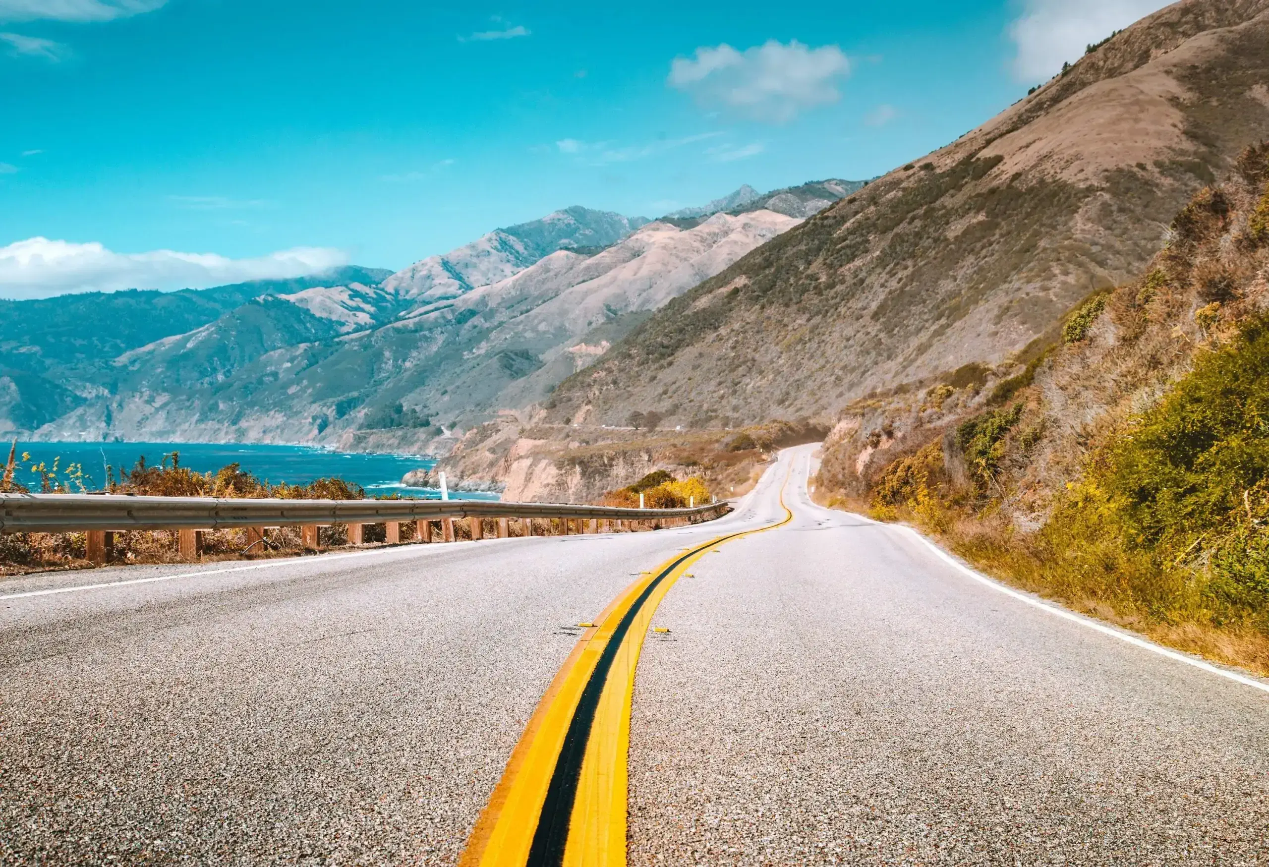 THEME_CAR_DRIVE_ROAD_HIGHWAY_CALIFORNIA-CENTRAL-COAST_GettyImages-1048004398_Universal-1-scaled.jpg