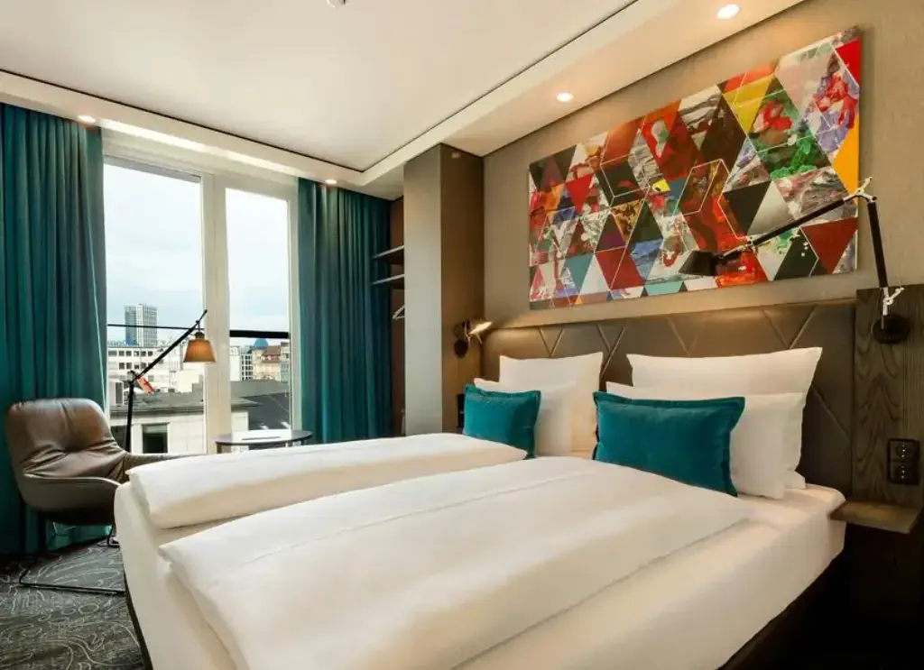 Motel One Frankfurt-Roemer provided by Leonardo.