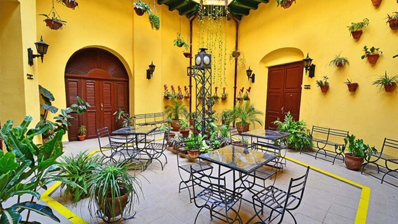 Hotel Camino de Hierro