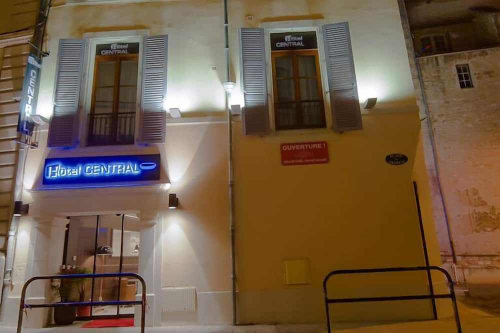 Gebäude
