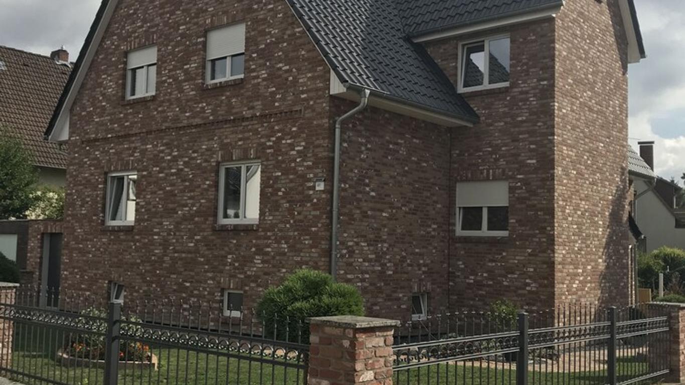 Damm Apartments