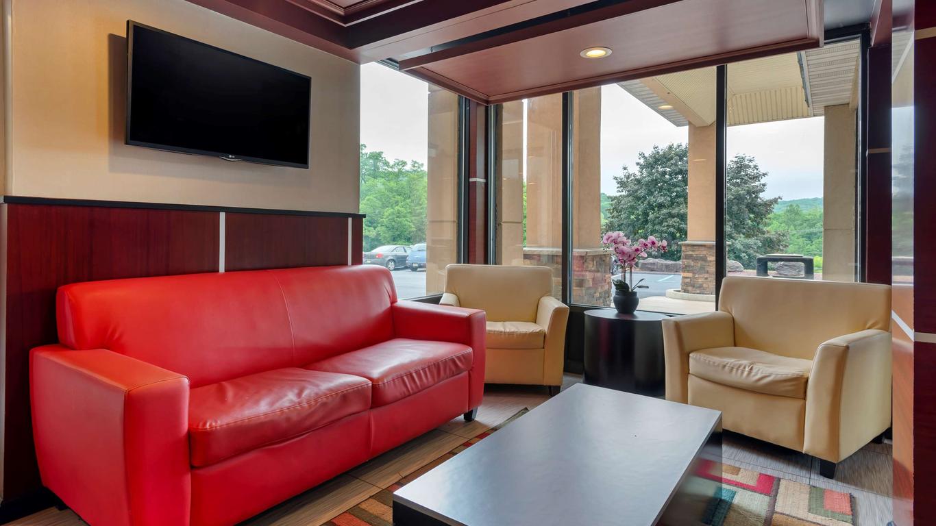Best Western Plus Poconos Hotel