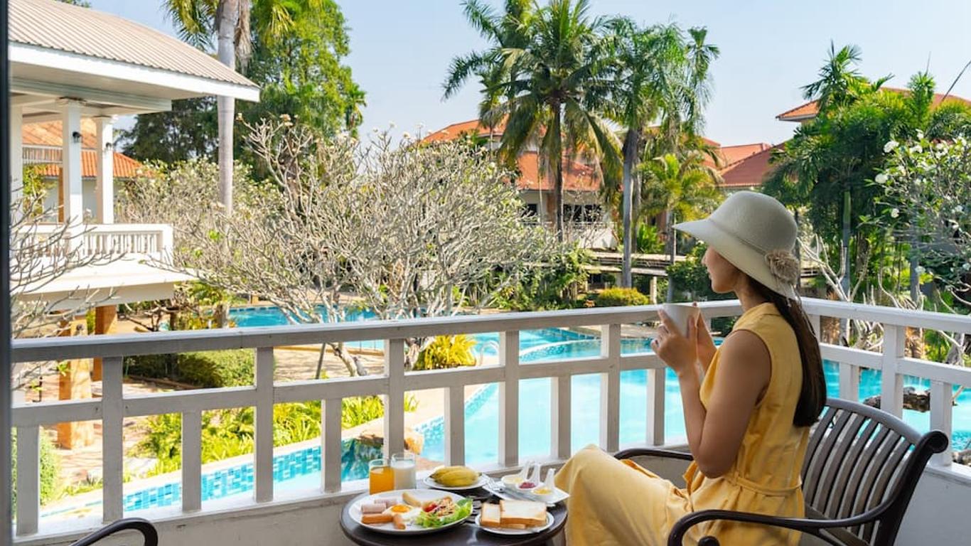 Thara Cholapruek Resort