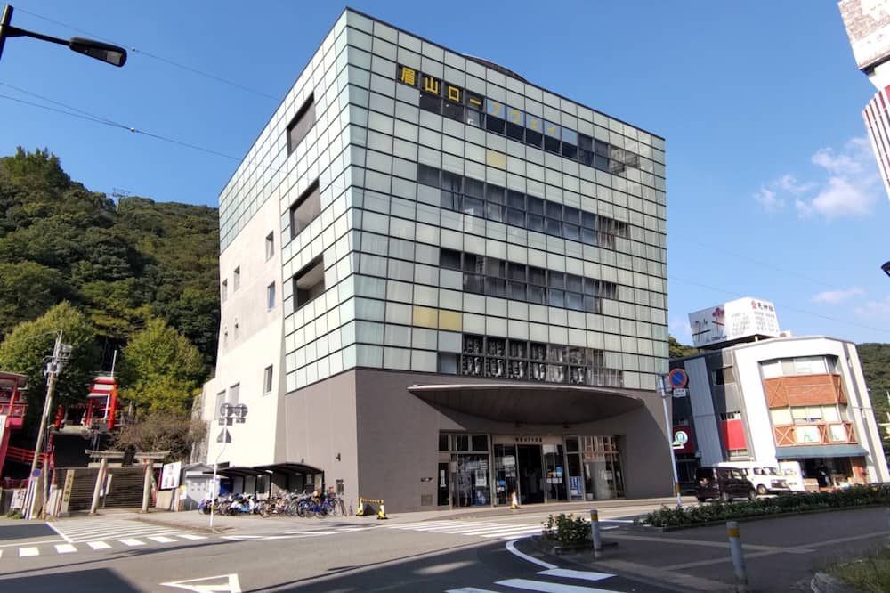 Gebäude