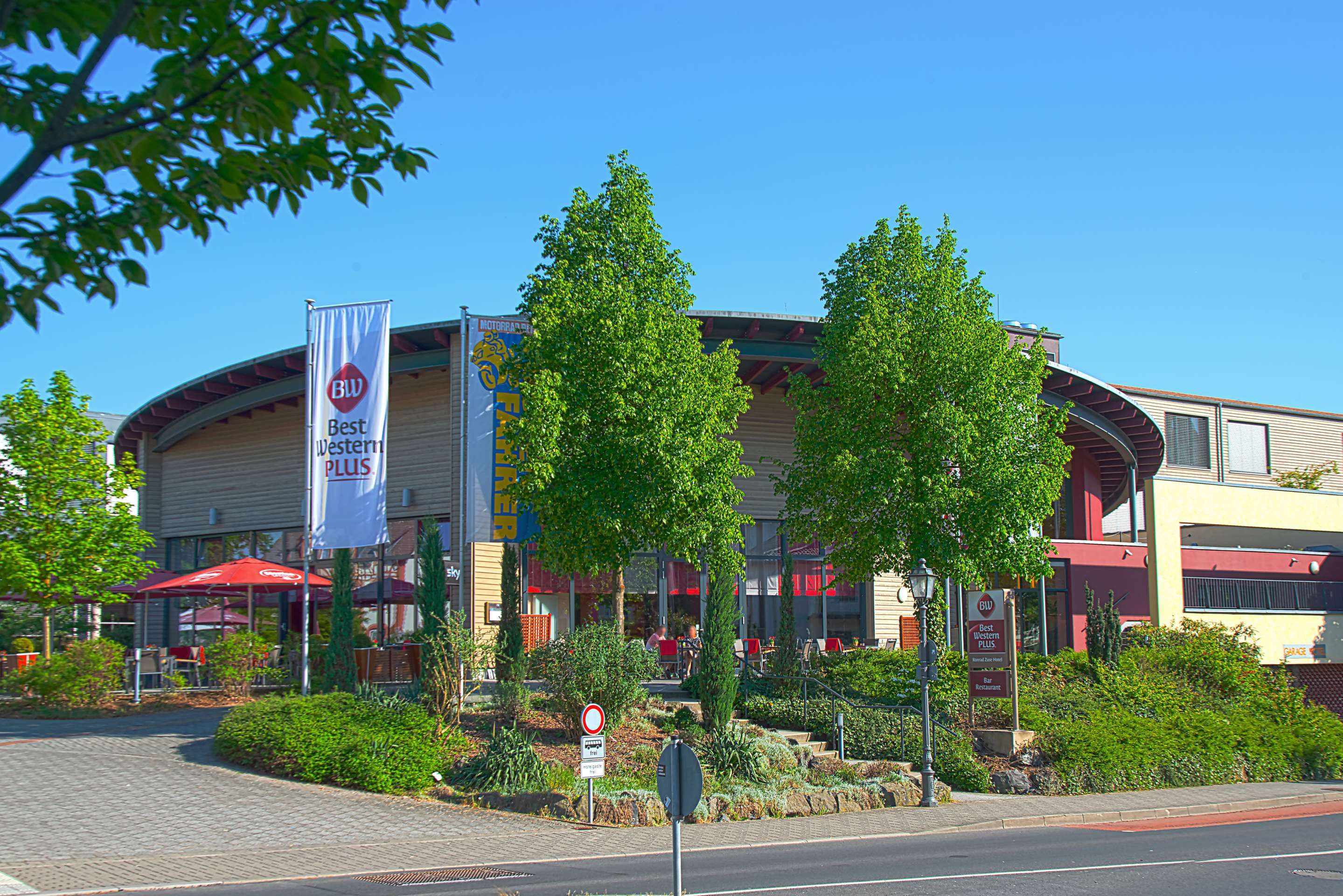 Gebäude