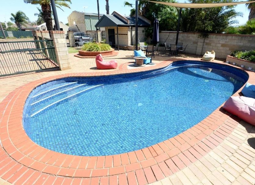 Pool Foto