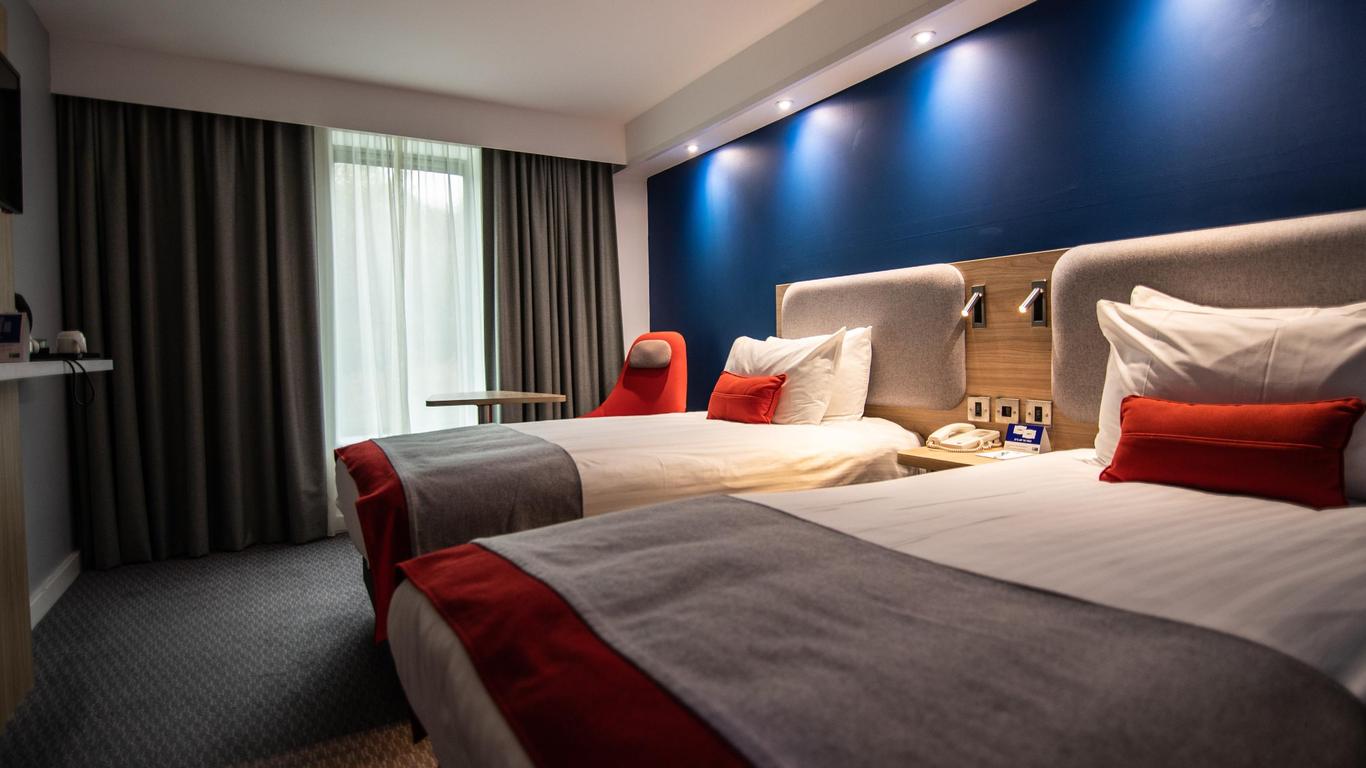 Holiday Inn Express London - Stansted Airport