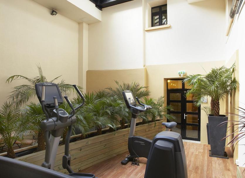 Fitnessbereich Foto