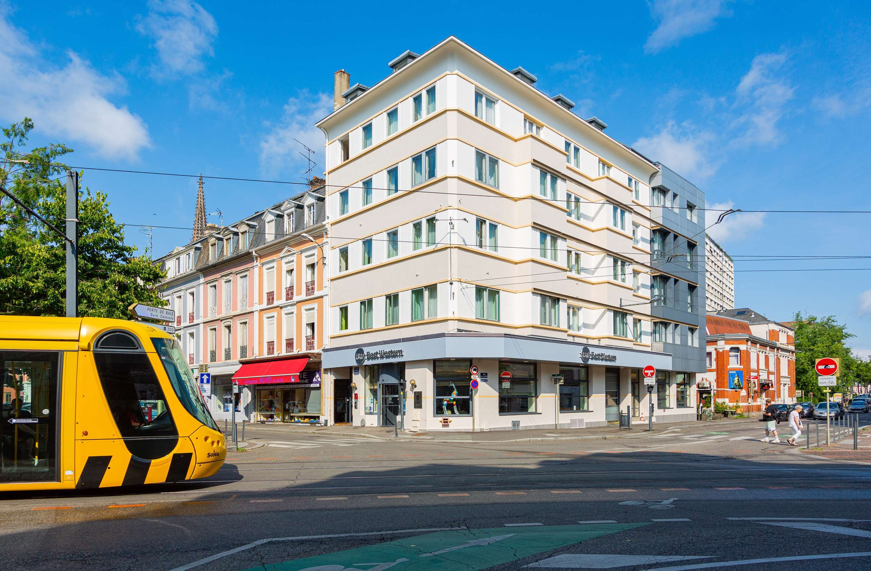 Gebäude