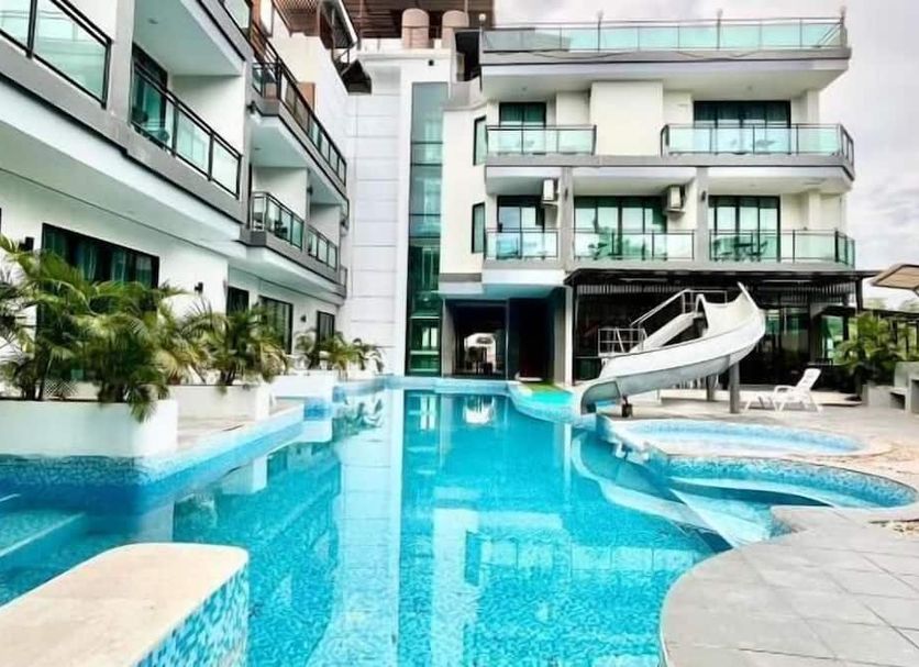 Pool Foto