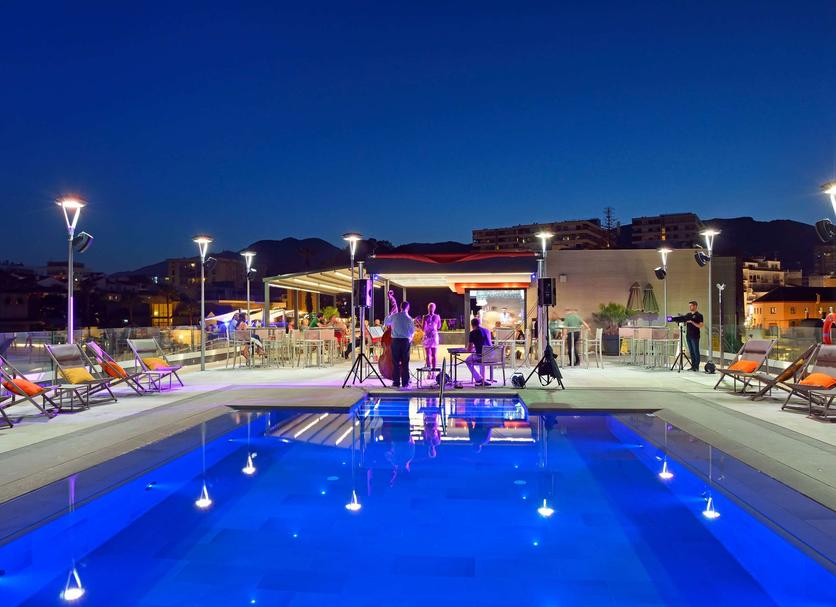 Pool Foto