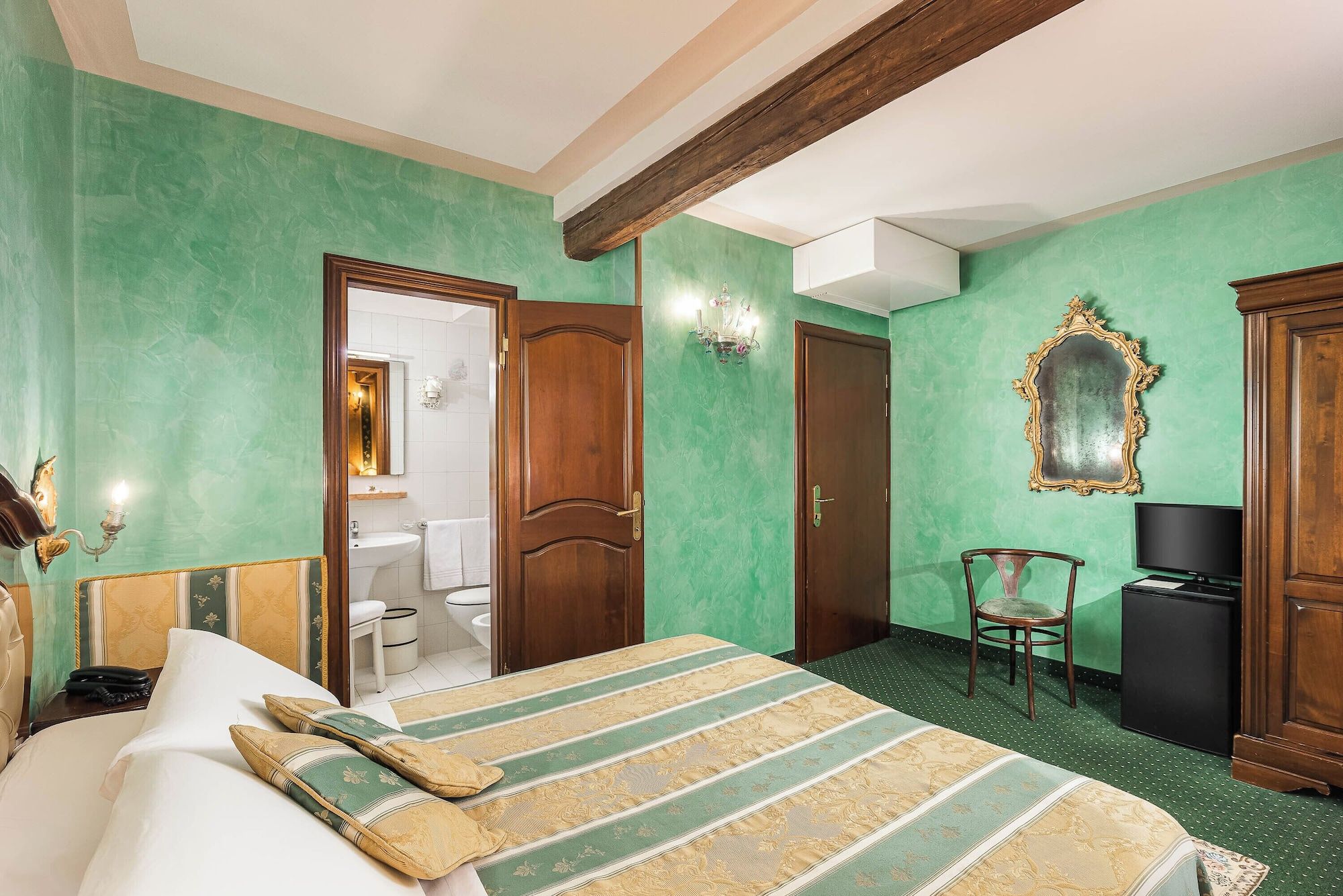 Schlafzimmer