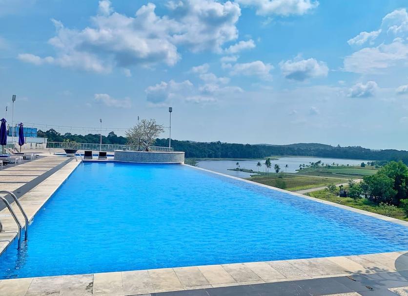 Pool Foto