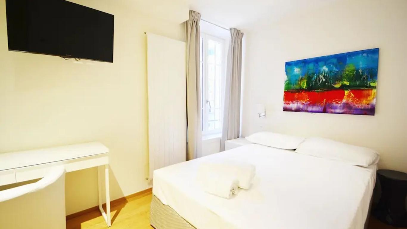 Lac Hotel