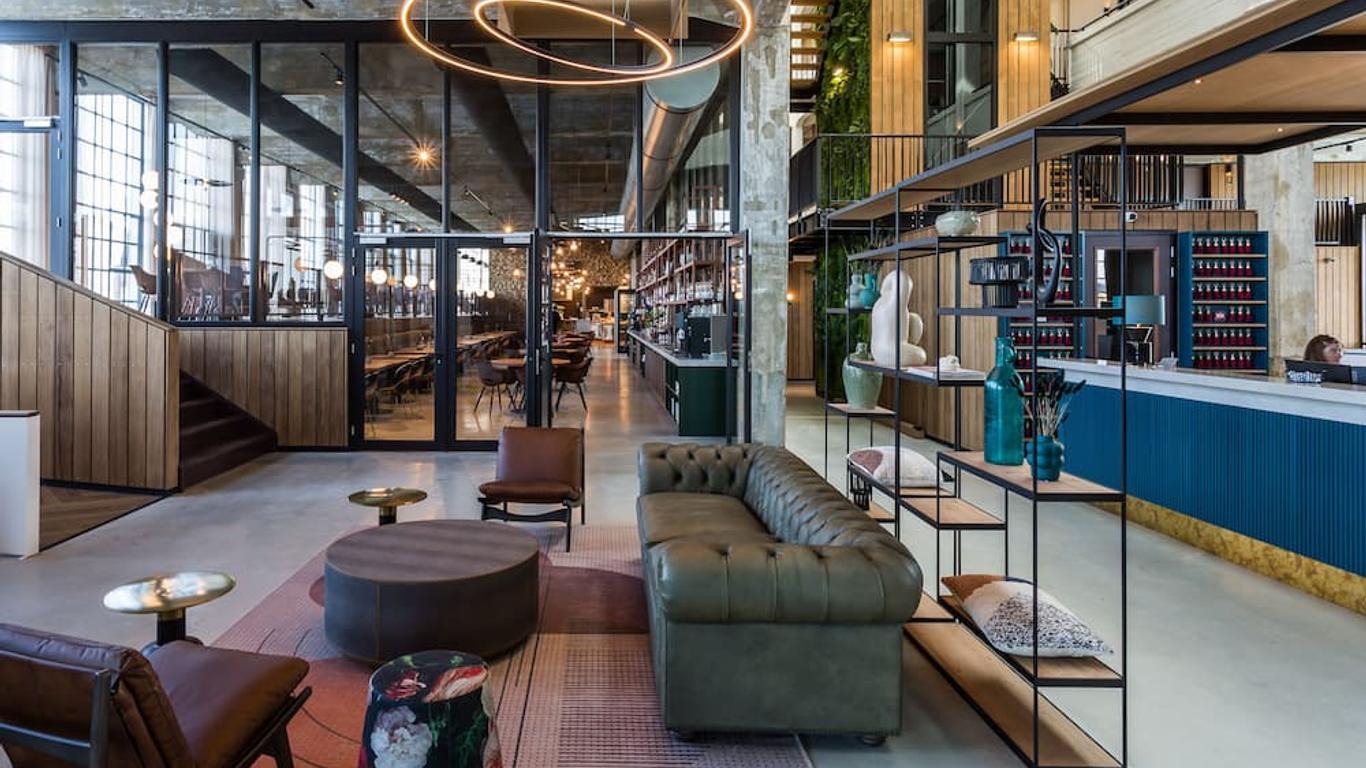 Hotel de Timmerfabriek I Kloeg Collection