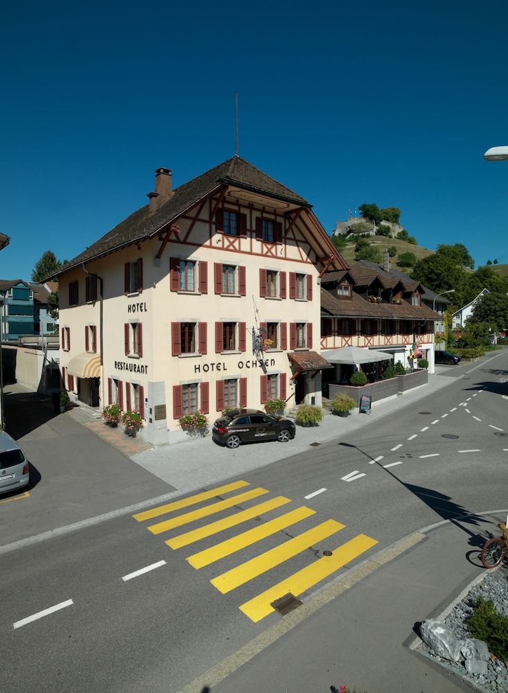 Gebäude