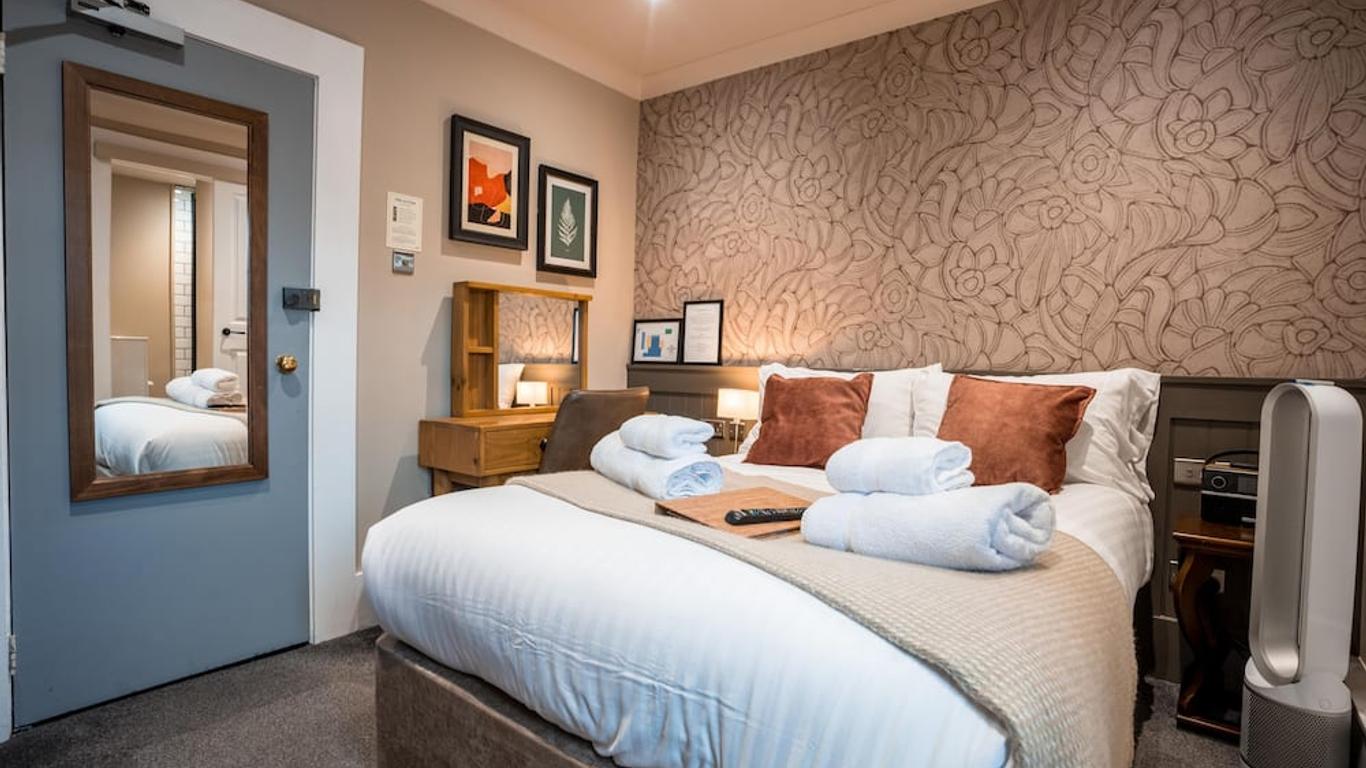 Harper's Steakhouse with Rooms, Southampton Swanwick Marina