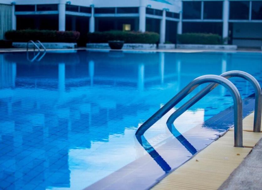 Pool Foto