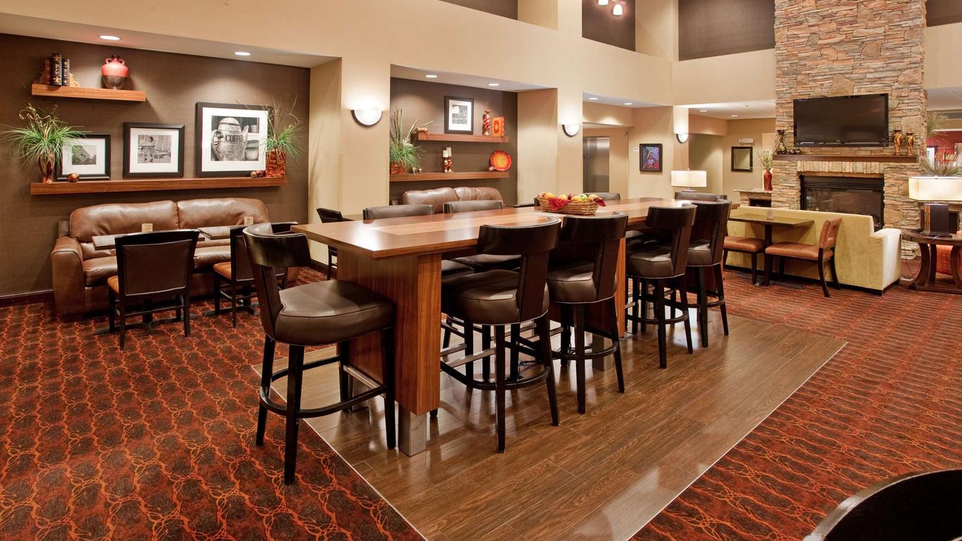 Hampton Inn And Suites Watertown