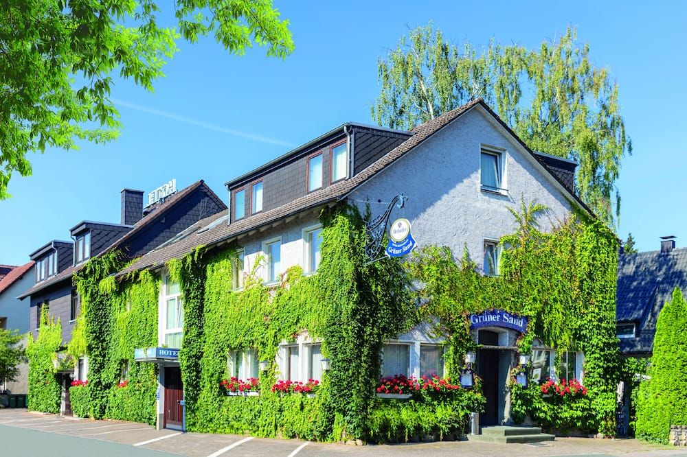 Gebäude