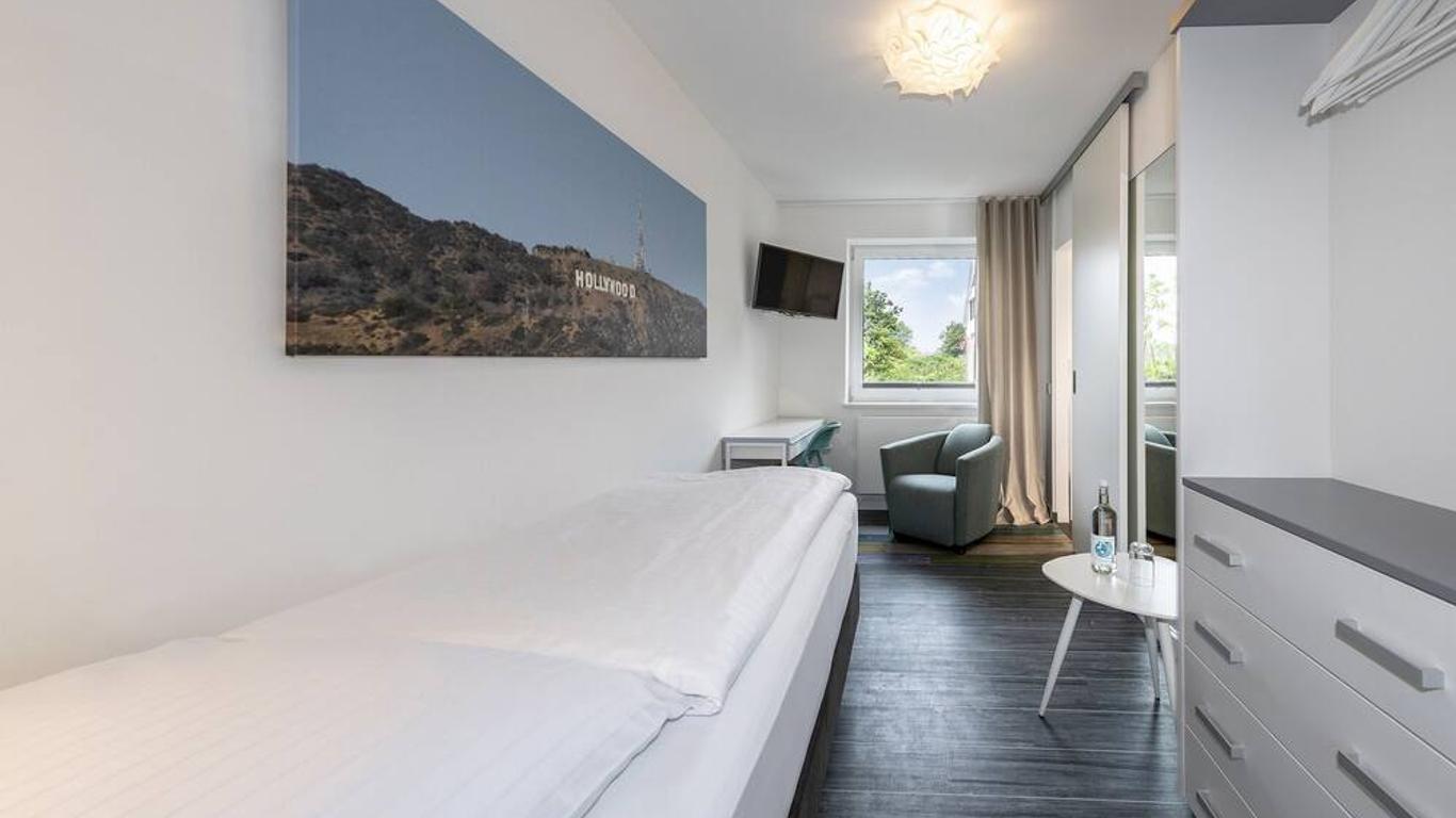 Beach Hotel California