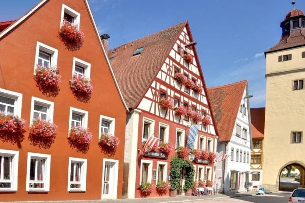 Gebäude