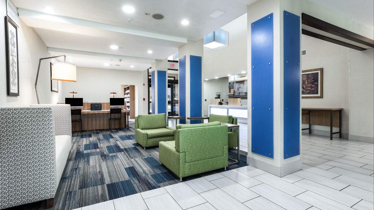 Holiday Inn Express Hotel & Suites Jasper, An IHG Hotel ab 97 €. Hotels