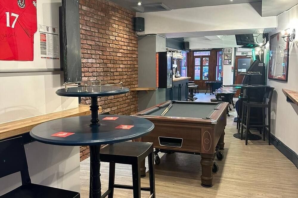 Bar
