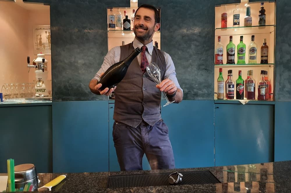 Bar