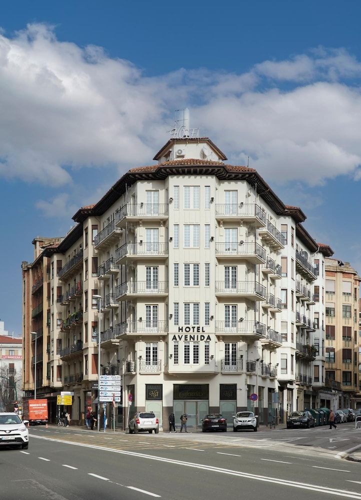 Gebäude