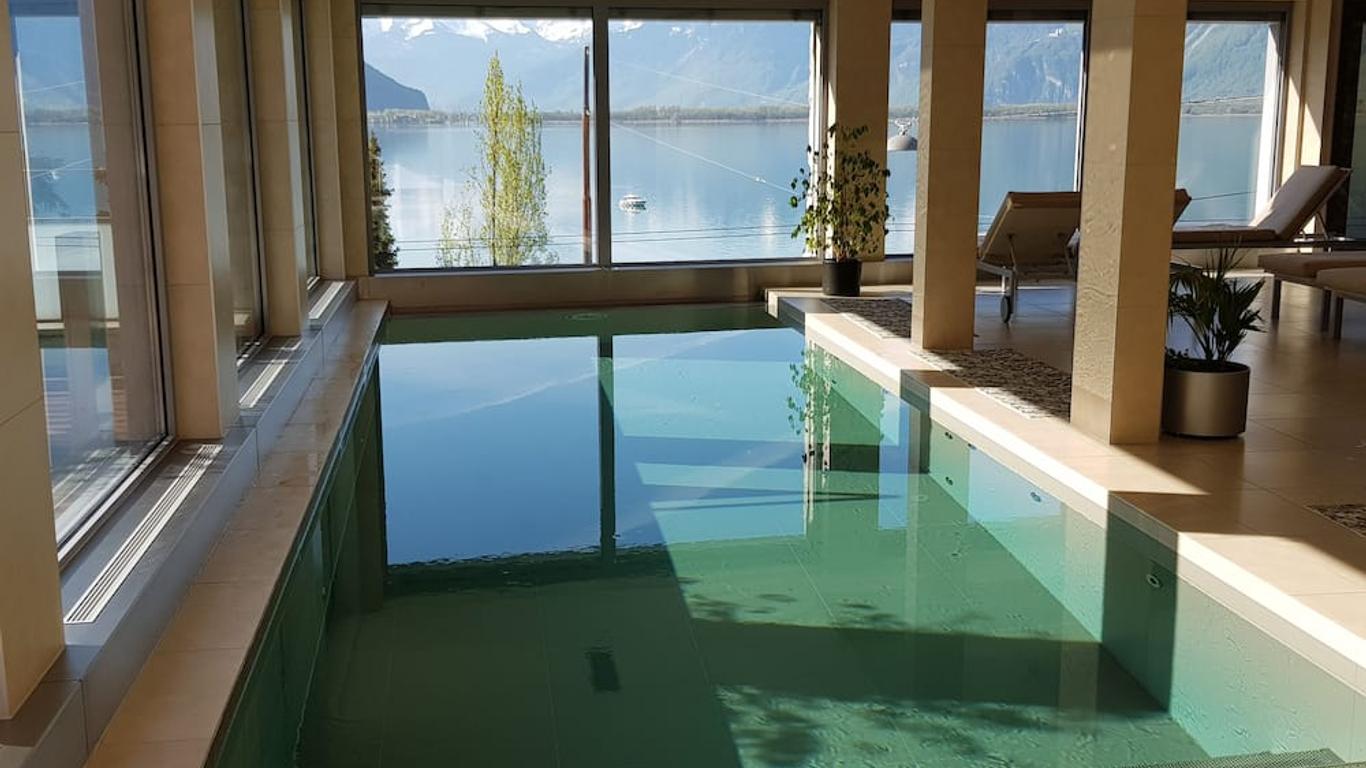 Montreux Lake View Apartments and Spa