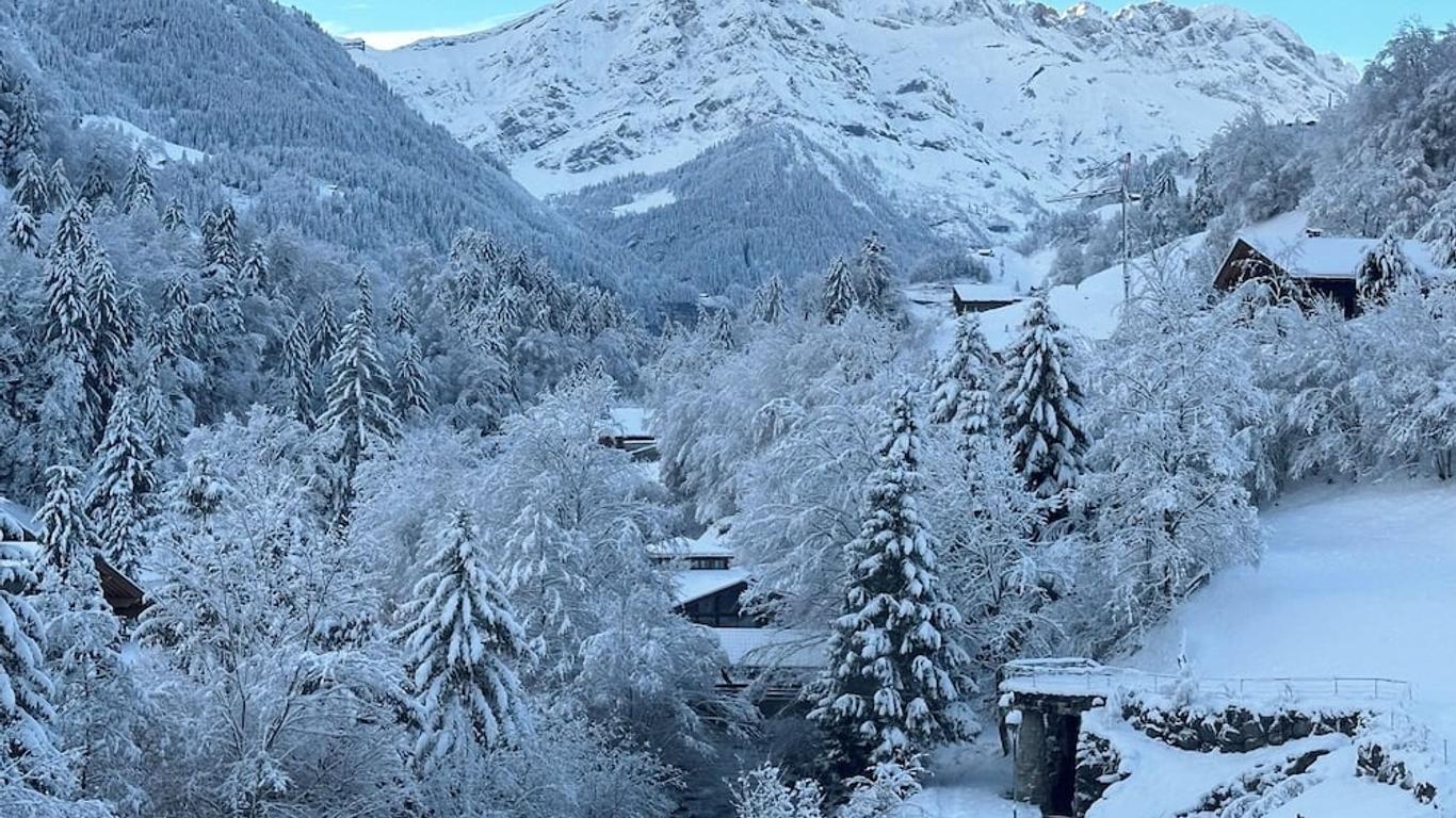 Aparthotel Mountain River Resort