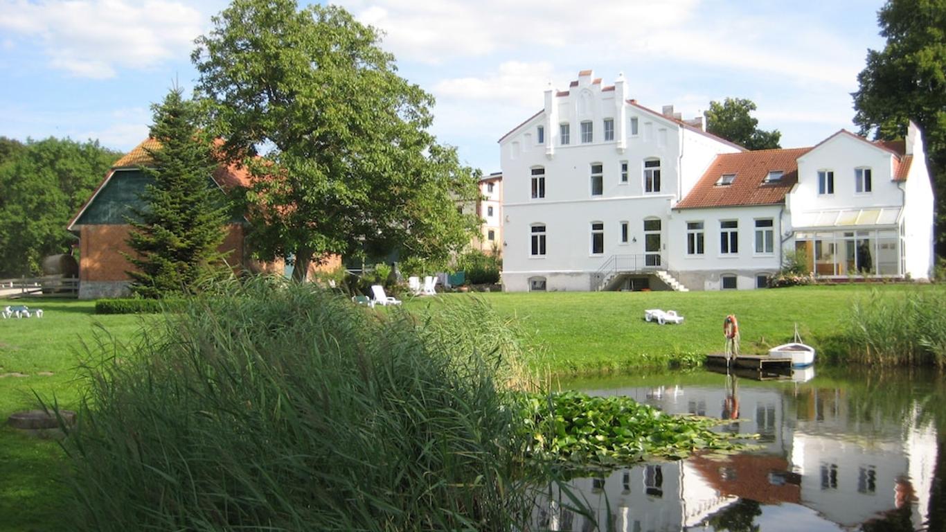 Ferienanlage Gutshaus Gramkow