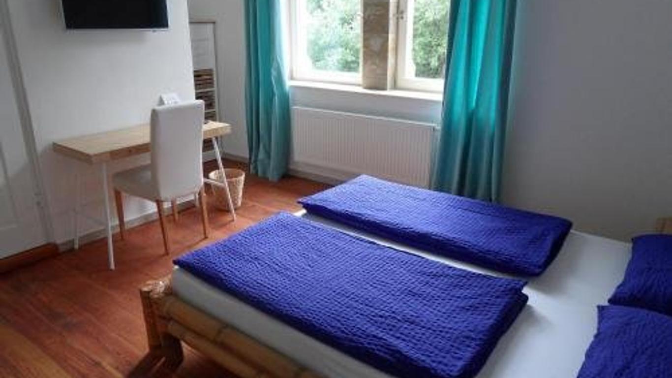 Im Bahnhof - Gästezimmer -