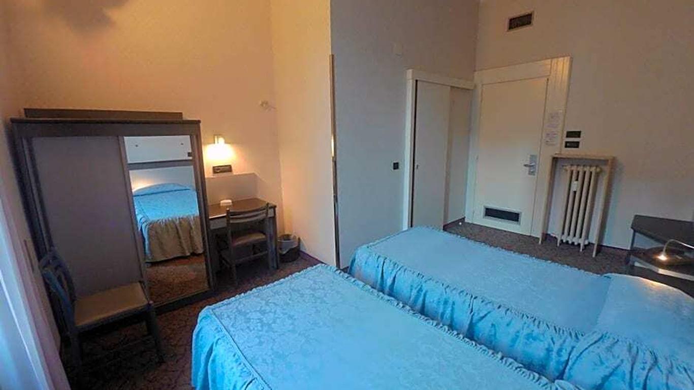 Hotel Ada