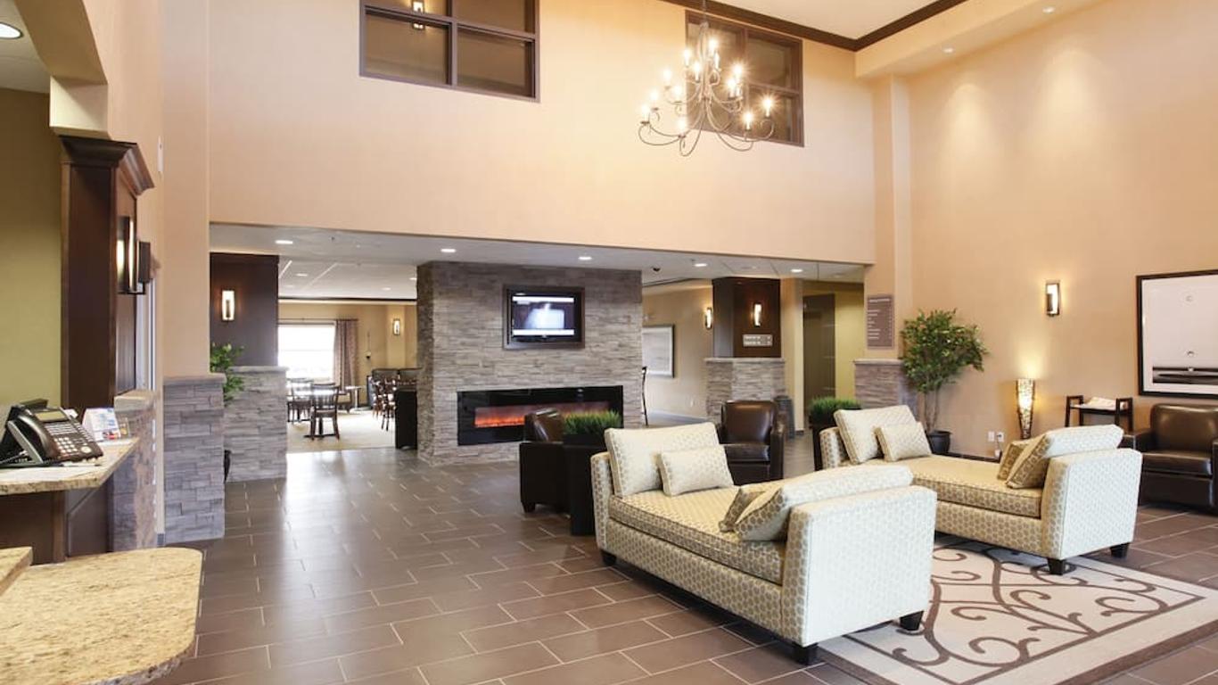Vegreville Suites