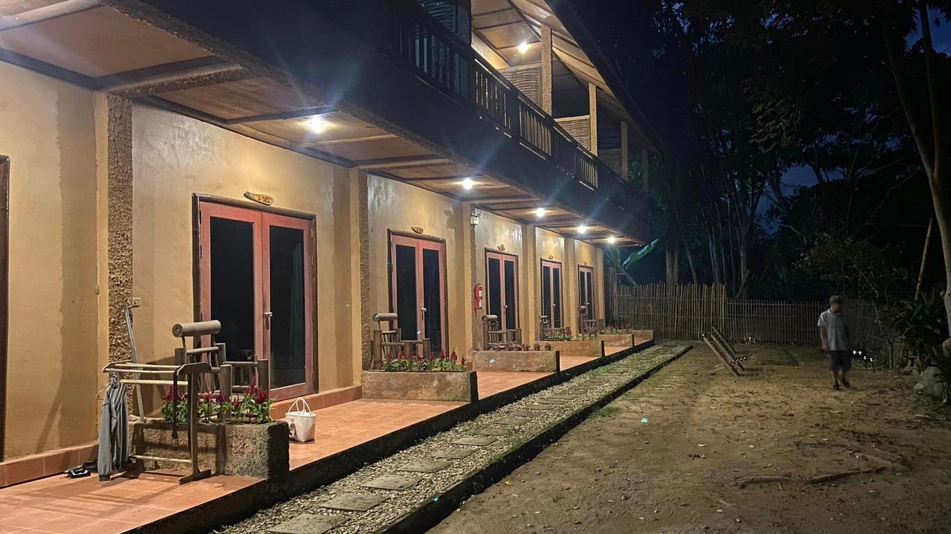 Akha River House