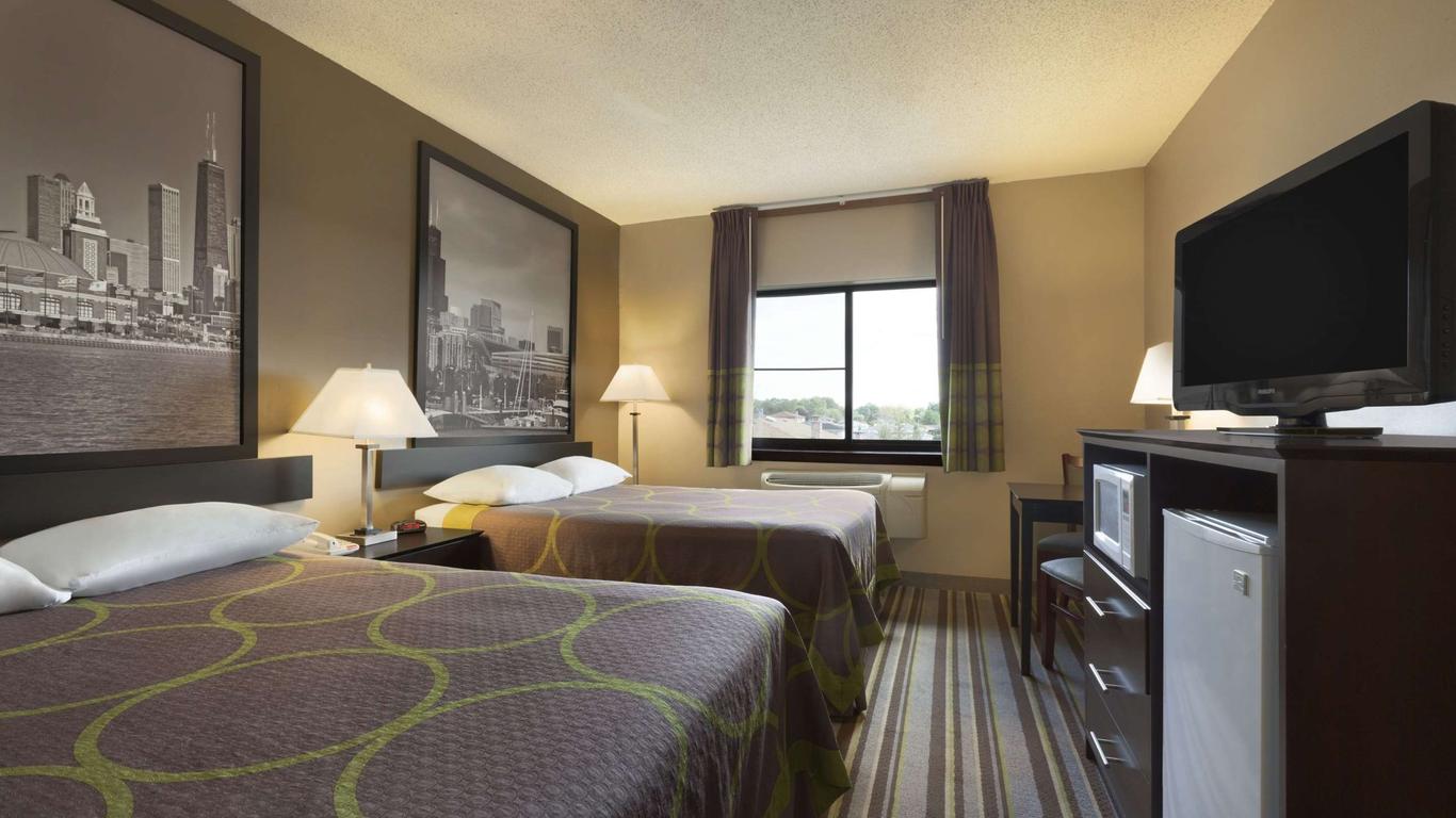 Super 8 by Wyndham Bridgeview/Chicago Area