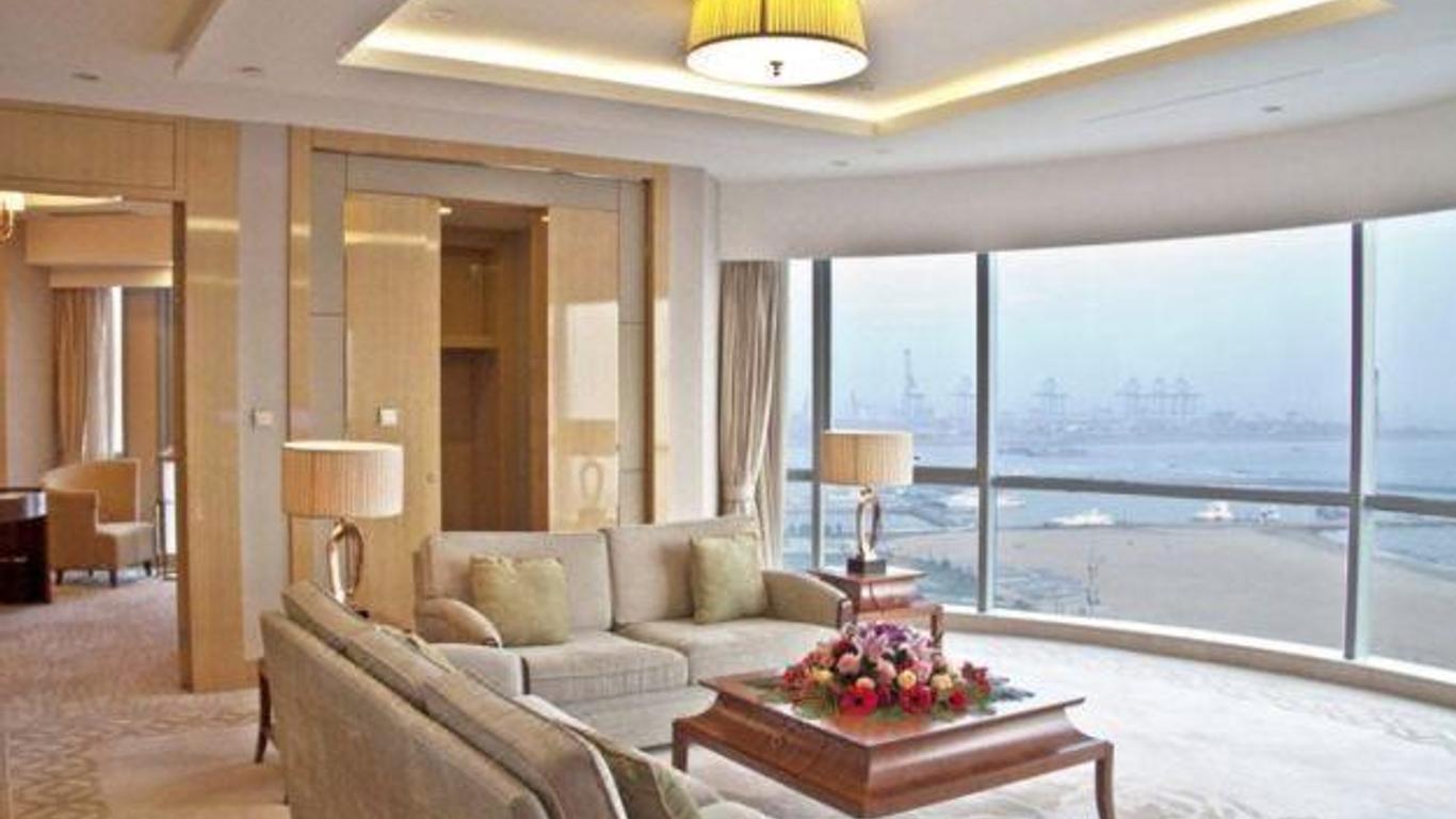 Grand Hotel Qinhuang